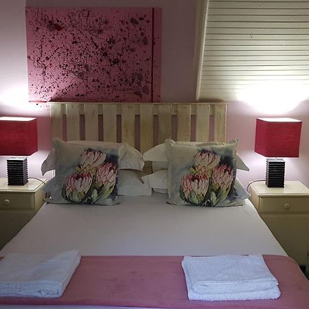 Knysna Herons Guest House Buitenkant foto