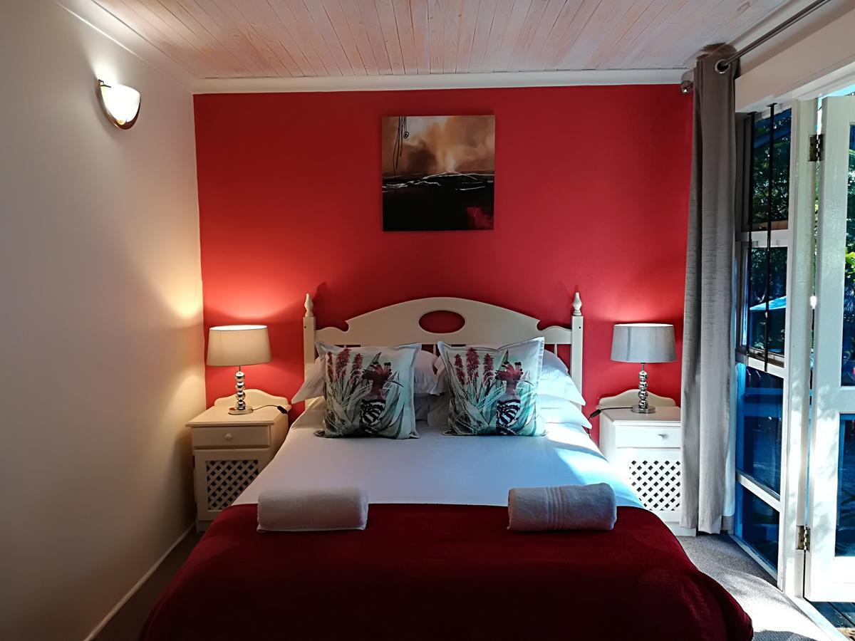Knysna Herons Guest House Buitenkant foto