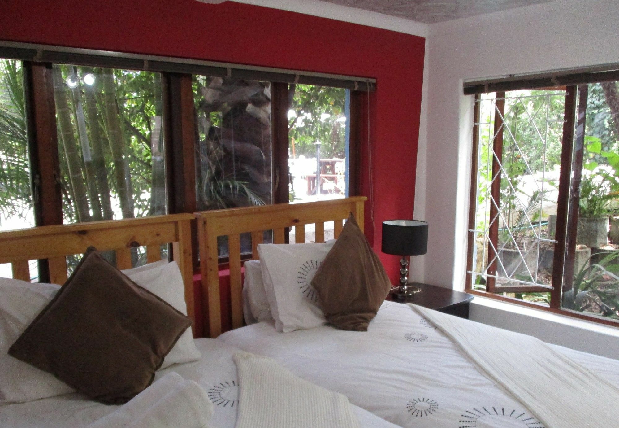 Knysna Herons Guest House Buitenkant foto